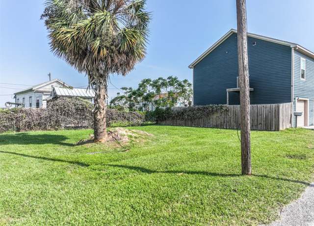 Property at 3721 Church St, Galveston, TX 77550