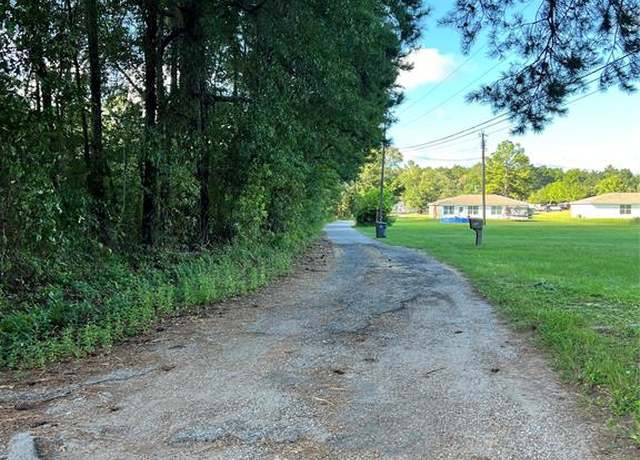 Property at 202 Shady Pine St, Lufkin, TX 75980