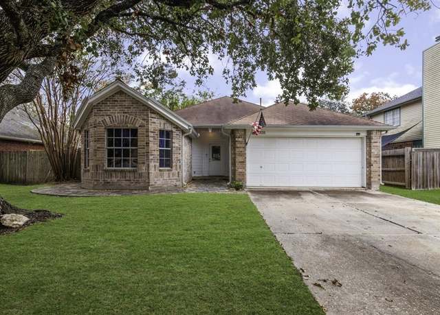 Property at 4325 Plover Dr, Seabrook, TX 77586, 3 beds, 2 baths