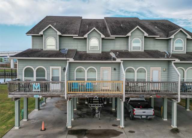 Property at 143 Boat Slip Rd, Matagorda, TX 77457, 4 beds, 2 baths