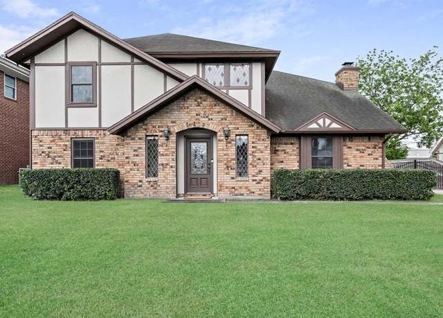 Property at 920 S 23rd St, Nederland, TX 77627, 4 beds, 2.5 baths