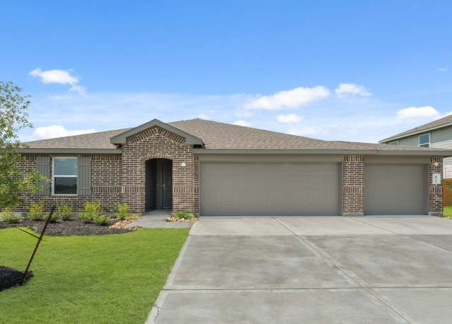 Property at 672 Canadian Trl, Dayton, TX 77535, 4 beds, 2 baths
