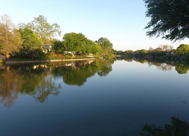 Property at 203 Lakeside Blvd, Sugar Land, TX 77478, 3 beds, 3.5 baths