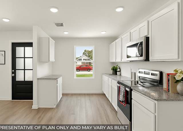 Property at 11814 Holly Hurst Dr, Willis, TX 77378, 2 beds, 2 baths