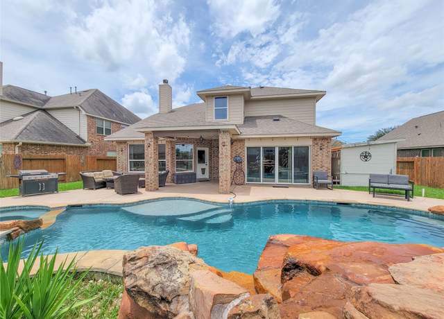 Property at 16102 Laura Beth Dr, Hockley, TX 77447, 4 beds, 2.5 baths