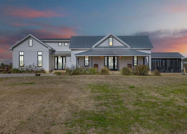 Property at 4620 Treybig - A Loop, Fayetteville, TX 78940, 6 beds, 4.5 baths