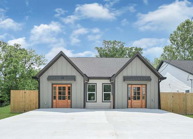 Property at 206 S 4th St St, Conroe, TX 77301, 6 beds, 2 baths