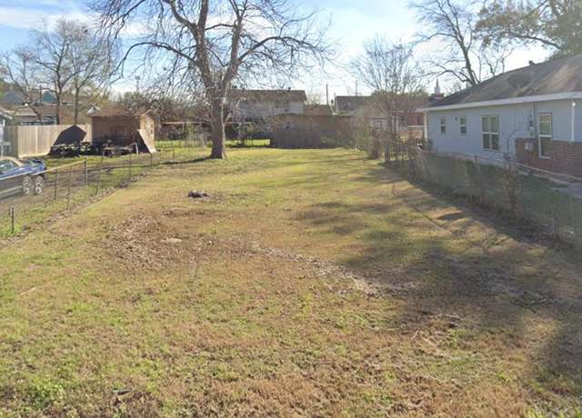 Property at 510 E 40th St, Houston, TX 77022