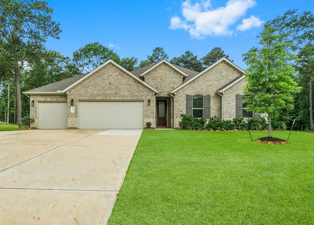Property at 118 Jim Hall Ln, New Waverly, TX 77358, 4 beds, 2 baths