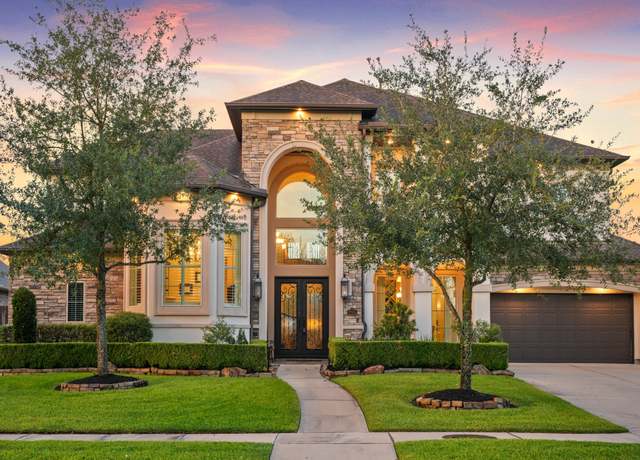 Property at 2305 Farris Valley Ln, Friendswood, TX 77546, 5 beds, 5.5 baths