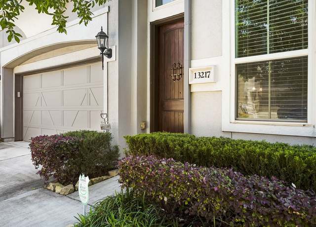 Property at 13217 Green Hills Dr, Houston, TX 77077, 4 beds, 4.5 baths