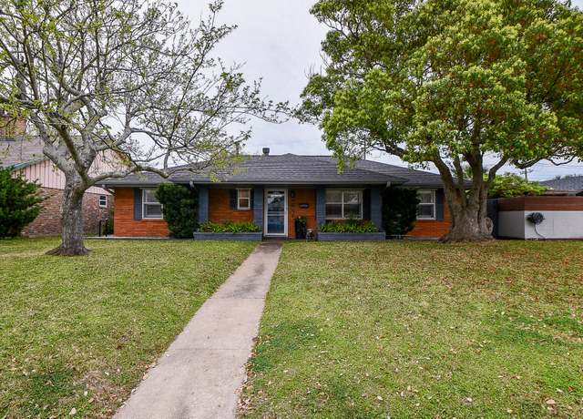 Property at 5521 Rosewood Dr, Galveston, TX 77551, 3 beds, 2 baths
