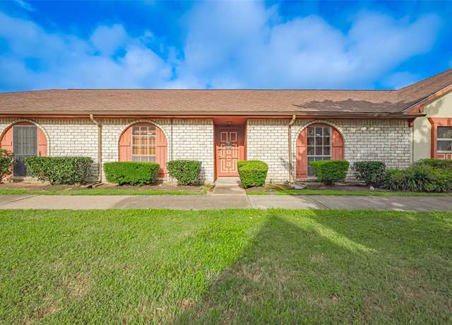 Property at 12223 Sharpview Dr, Houston, TX 77072, 2 beds, 2 baths