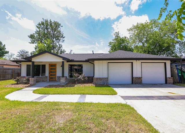 Property at 214 Canadian St, Houston, TX 77009, 4 beds, 2.5 baths