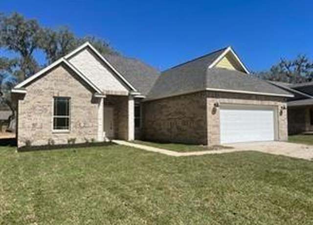 Property at 252 Freeman Blvd, West Columbia, TX 77486, 3 beds, 2 baths