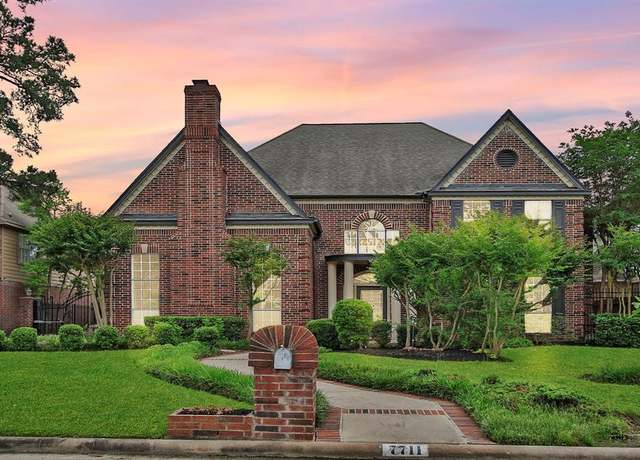 Property at 7711 Oxfordshire Dr, Spring, TX 77379, 4 beds, 3.5 baths