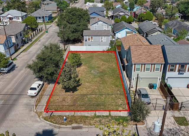 Property at 908 N Cesar Chavez Blvd, Houston, TX 77011
