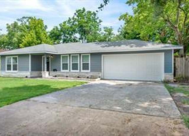 Property at 9 Park St, Baytown, TX 77520, 3 beds, 1.5 baths
