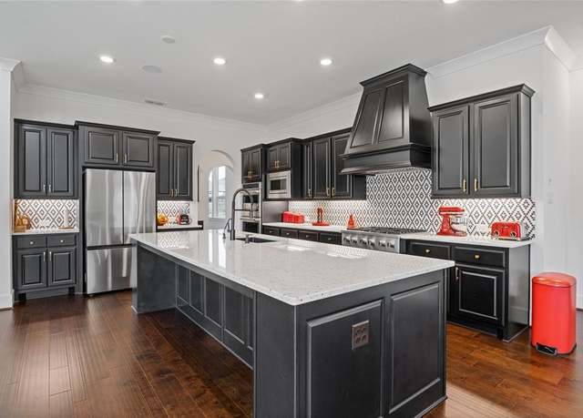 Property at 21339 Crescent Winged Dr, Cypress, TX 77433, 5 beds, 6 baths