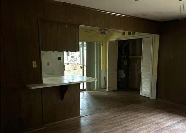 Property at 4835 County Road 380, Rosharon, TX 77583, 3 beds, 2 baths