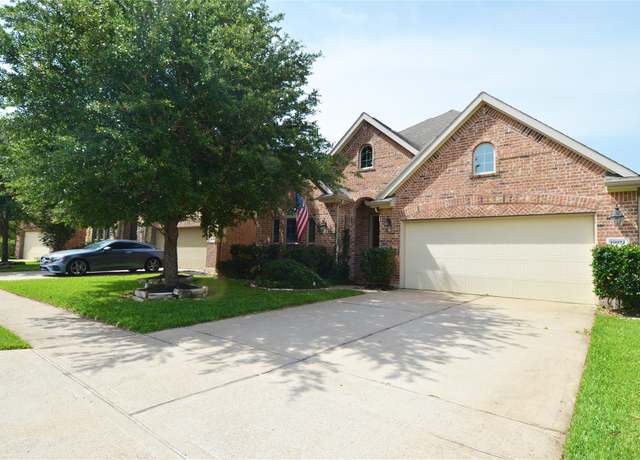 Property at 19923 Durwood Pines Ln, Cypress, TX 77433, 3 beds, 3 baths