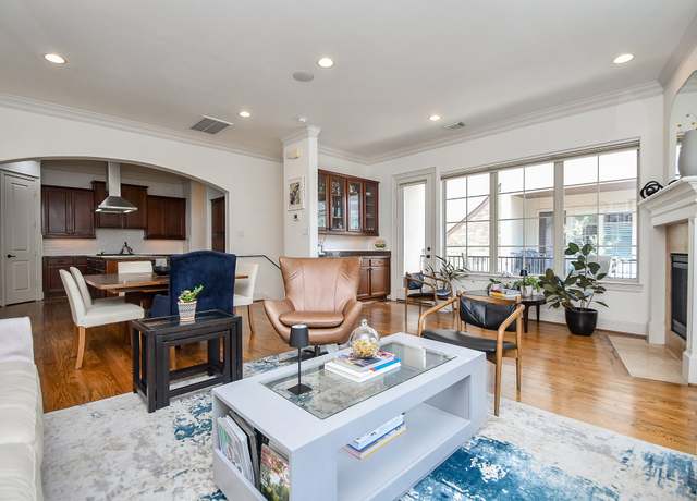Property at 4006 Feagan St Unit D, Houston, TX 77007, 3 beds, 3.5 baths