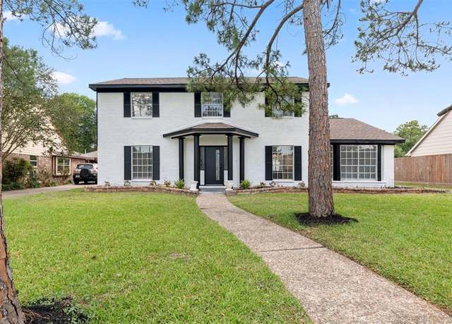 Property at 14407 Chevy Chase Dr, Houston, TX 77077, 5 beds, 2.5 baths