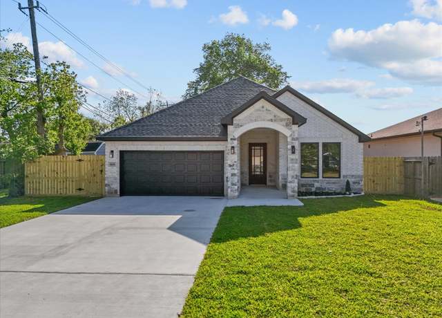 Property at 2235 Minnesota St, Houston, TX 77034, 3 beds, 2 baths