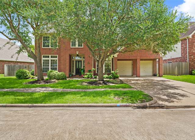 Property at 2227 Clawson Falls Ln, Sugar Land, TX 77479, 4 beds, 3.5 baths