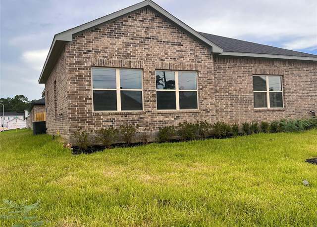 Property at 2618 Liguria Ln Cir, Spring, TX 77388, 3 beds, 2.5 baths
