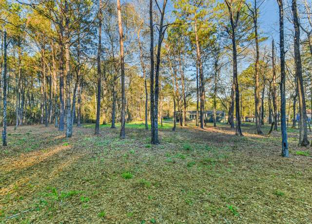 Property at 150 Maurine Ln, Cleveland, TX 77328, 3 beds, 2 baths