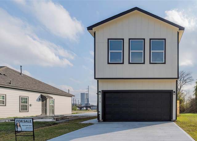 Property at 318 New Hampshire St, Houston, TX 77029, 3 beds, 2.5 baths