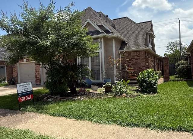 Property at 1321 Garden Ct, Deer Park, TX 77536, 3 beds, 2 baths