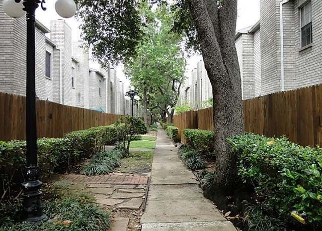 Property at 17465 Red Oak Dr #7465, Houston, TX 77090, 2 beds, 2.5 baths