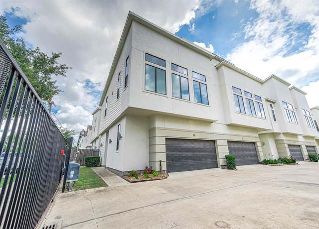 Property at 24 N N Hutcheson Street St, Houston, TX 77003, 3 beds, 2 baths
