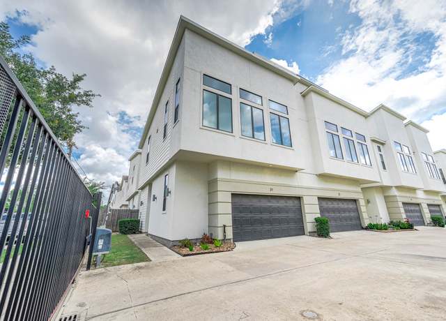 Property at 24 N N Hutcheson Street St, Houston, TX 77003, 3 beds, 2 baths