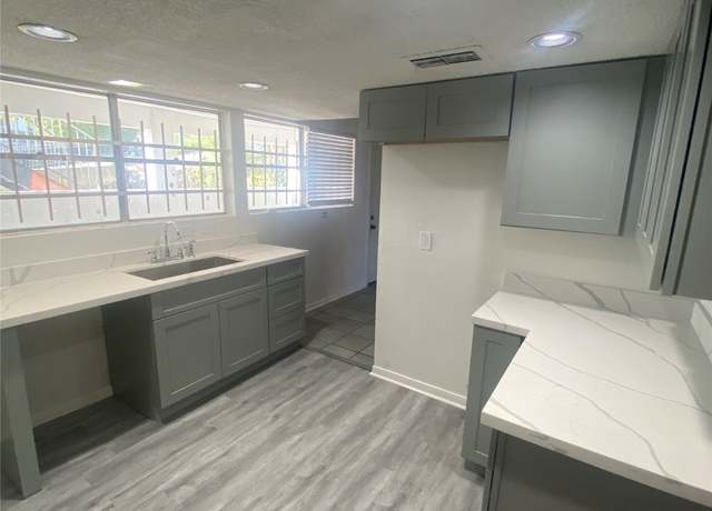 Property at 781 Country Place Dr #1001, Houston, TX 77079, 3 beds, 2 baths