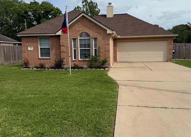 Property at 3011 Fairchild Ave, Needville, TX 77461, 3 beds, 2 baths