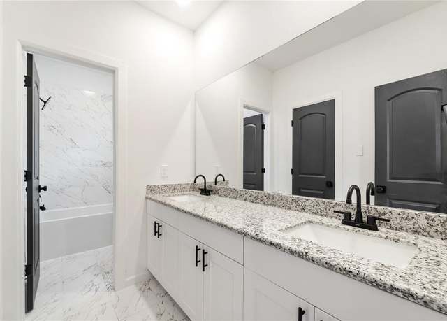 Property at 4305 Larkspur St, Houston, TX 77051, 3 beds, 2.5 baths
