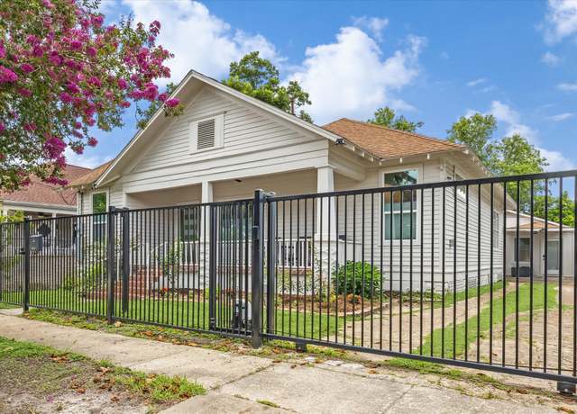 Property at 1918 Chapman St, Houston, TX 77009, 4 beds, 3 baths