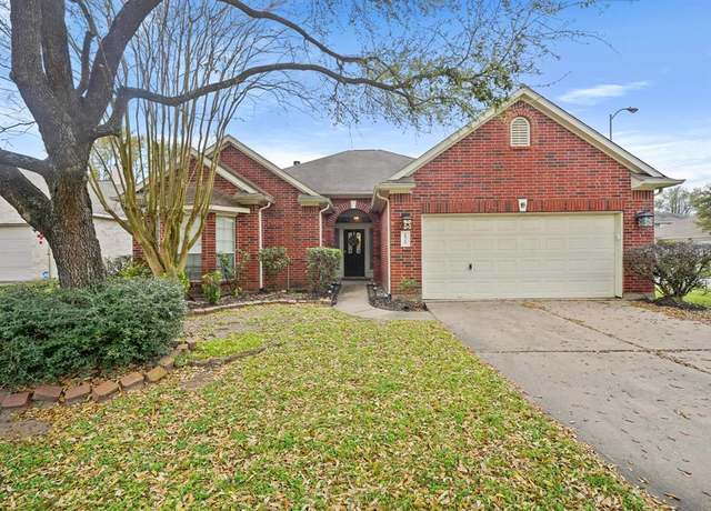 Property at 10315 Friars Hl, Houston, TX 77070, 4 beds, 2 baths