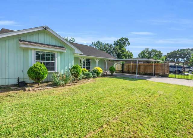 Property at 642 Arvana St, Houston, TX 77034, 4 beds, 2 baths