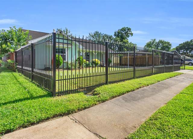 Property at 642 Arvana St, Houston, TX 77034, 4 beds, 2 baths