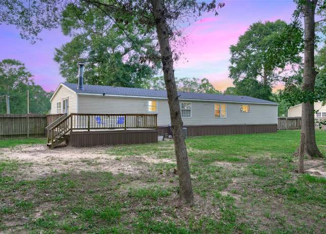 Property at 16352 Crockett Xing, Conroe, TX 77303, 4 beds, 2 baths