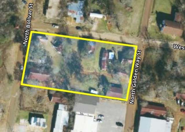 Property at 110 N Bolivar St, San Augustine, TX 75972, 2 beds, 1 bath