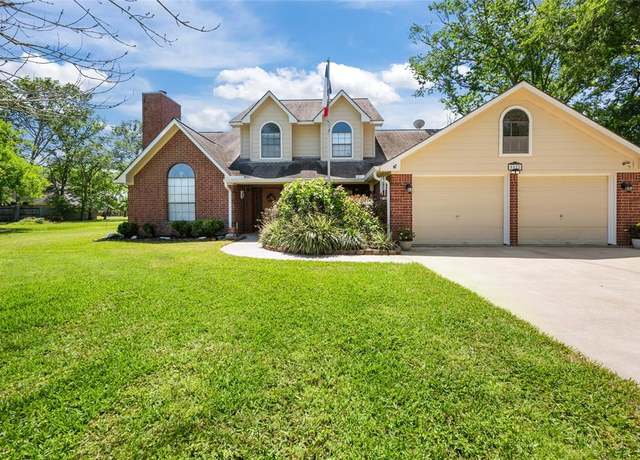 Property at 5922 Redfish Run, Baytown, TX 77523, 4 beds, 2.5 baths