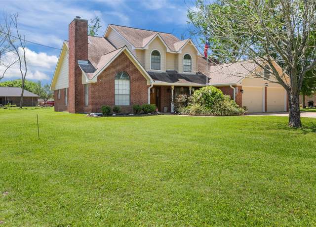 Property at 5922 Redfish Run, Baytown, TX 77523, 4 beds, 2.5 baths