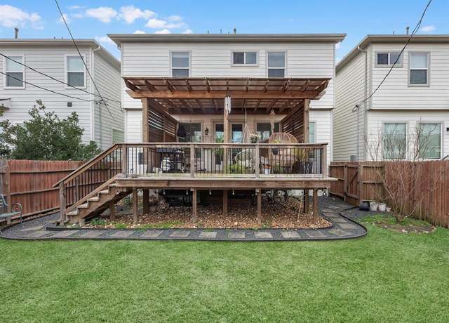 Property at 410 Yale Oaks Ln, Houston, TX 77091, 3 beds, 2.5 baths