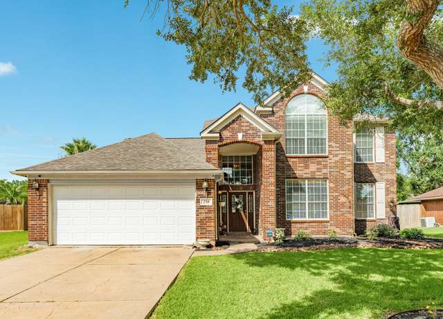Property at 256 Plum Cir, Lake Jackson, TX 77566, 4 beds, 2.5 baths