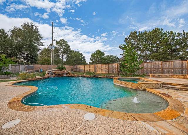 Property at 5003 Crystal Wind Ln, Katy, TX 77494, 4 beds, 3.5 baths